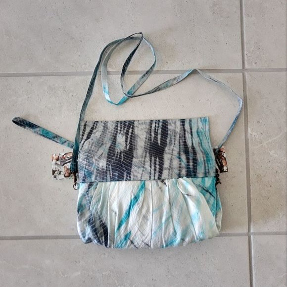 Malia Designs Purse - Picture 3 of 4